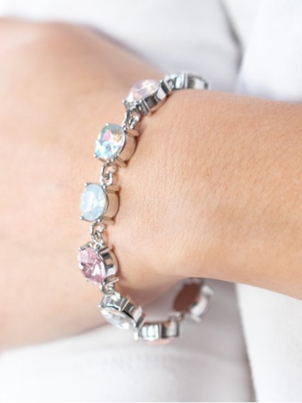 Ethereal Empathy - Iridescent Rhinestone Bracelet - Picture 2 of 2